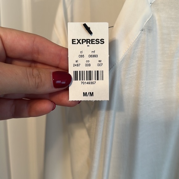 NWT Express Top - Picture 5 of 5